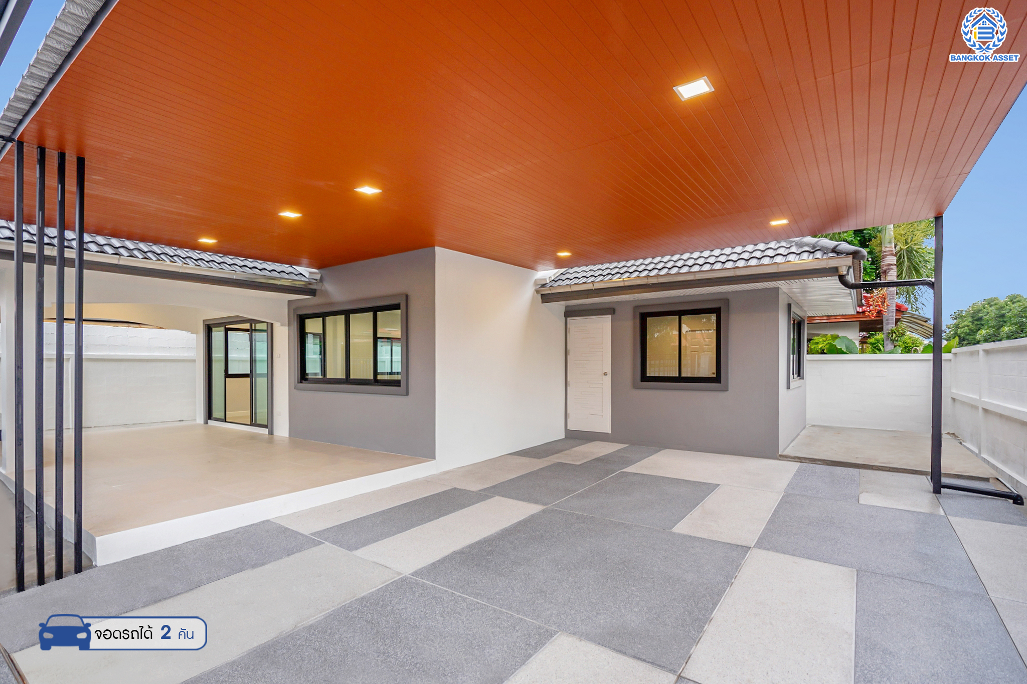 บ้านมือสองตกแต่งใหม่ ม.บ้านสาวิตรี พุทธมณฑลสาย3 หลังมุม เนื้อที่ 54.2 ตร.ว. ฟังก์ชัน 3 ห้องนอน 2 ห้องน้ำ จอดรถได้ 2 คัน บนทำเลใกล้ทางคู่ขนานลอยฟ้าบรมราชชนนี ม.มหิดล เซ็นทรัลศาลายา และรายล้อมด้วยสิ่งอำนวยความสะดวกครบ!…